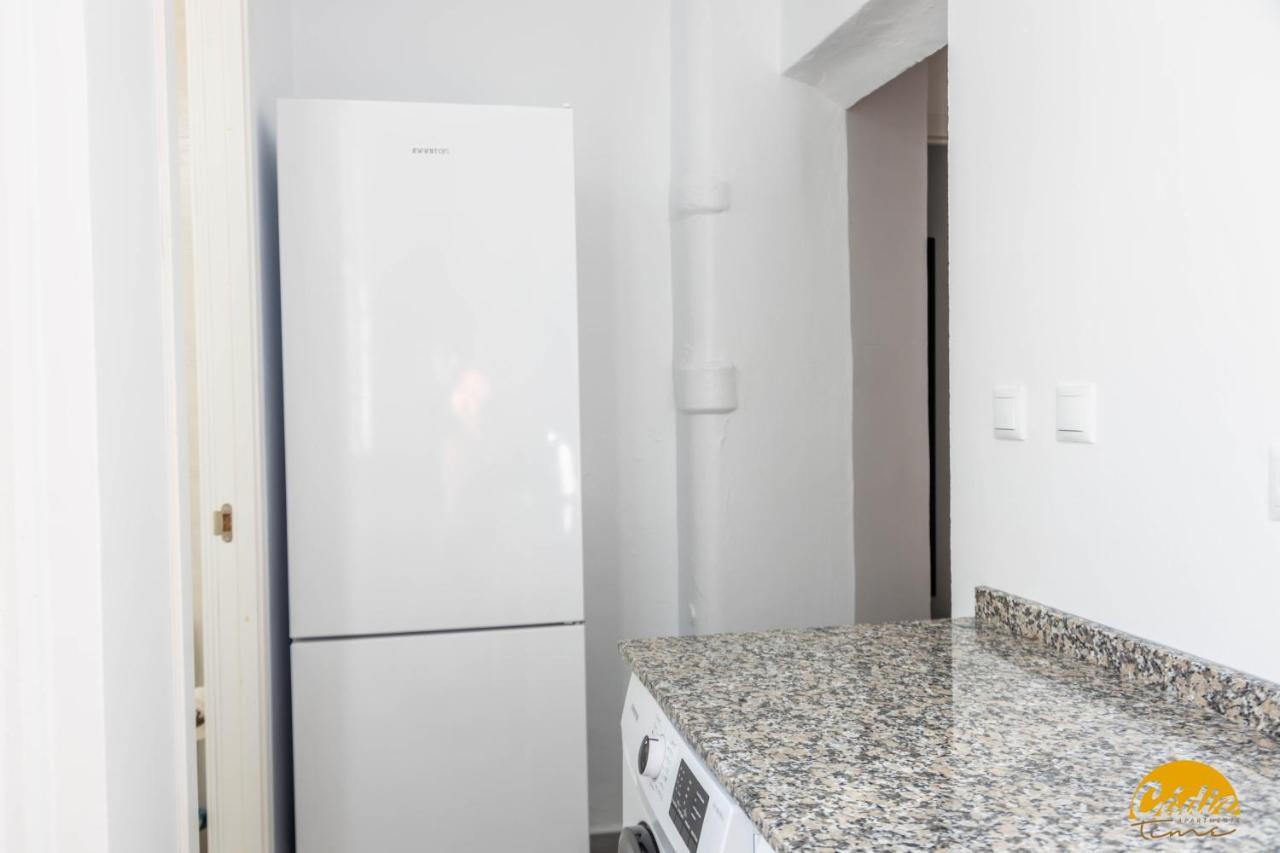 The House Of Colors By Cadiz Time Apartman Kültér fotó